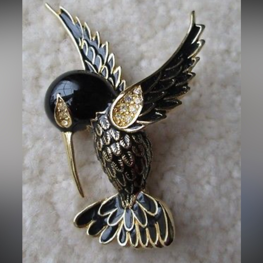 Goldtone and Black Enamel Hummingbird Brooch - Picture 7 of 12